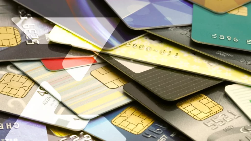 Donos de cartão de crédito já podem transferir faturas para outros bancos